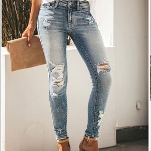 VICI- Carly Distressed skinny Jeans, Size 5 / 26, EUC
